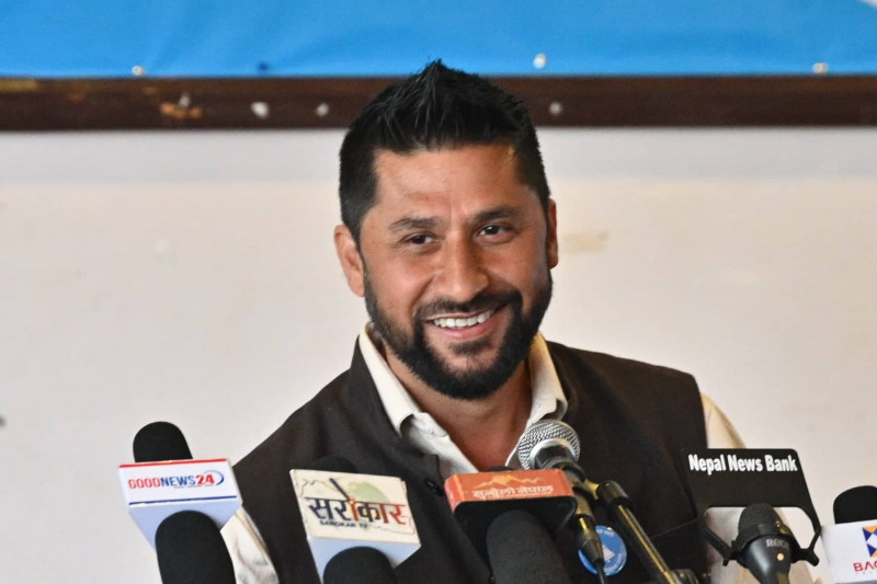 रवि लामिछानेविरुद्ध सर्वोच्चमा रिट, सांसद पद खारेज गर्न माग